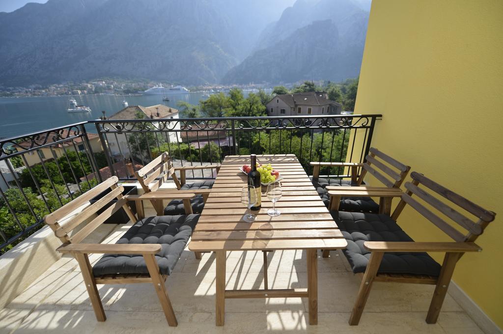 Appartement Posto Capitano C Group à Kotor Extérieur photo