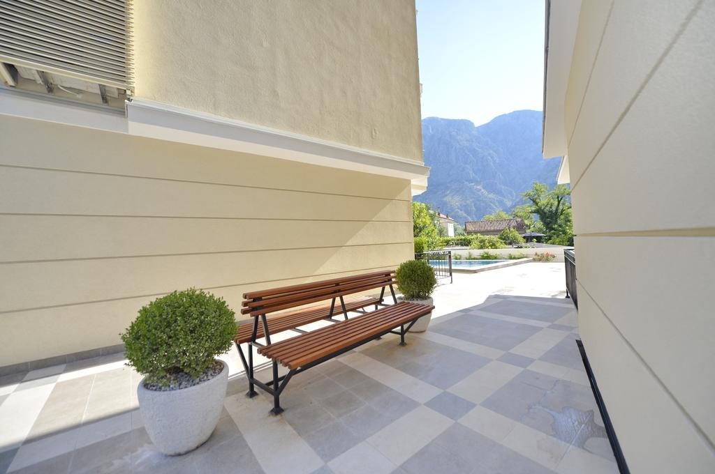 Appartement Posto Capitano C Group à Kotor Extérieur photo